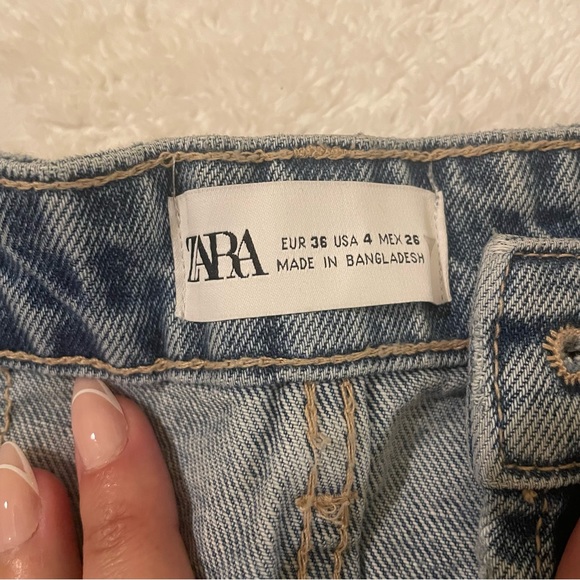 Straight leg jeans - Picture 2 of 6